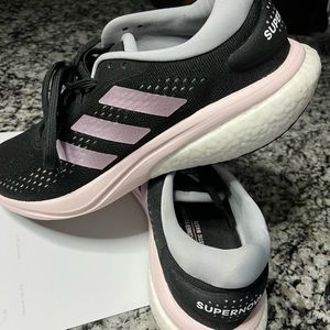 Adidas women’s sneakers